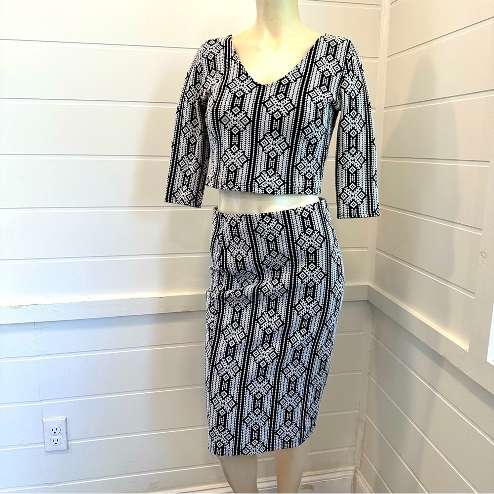 Lush Medium black and white crop top and skirt matching set